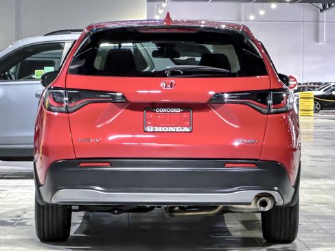 Used 2024 Honda HR-V Sport image 9