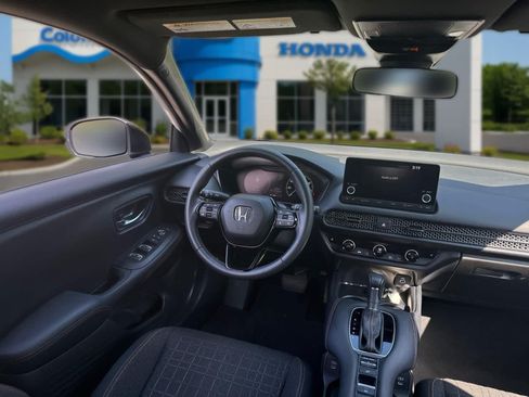 Used 2024 Honda HR-V Sport image 30