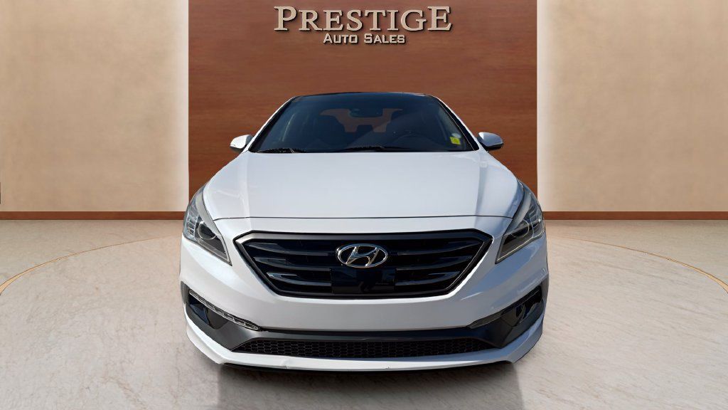 Used 2017 Hyundai Sonata Limited 2.0T FWD image 13