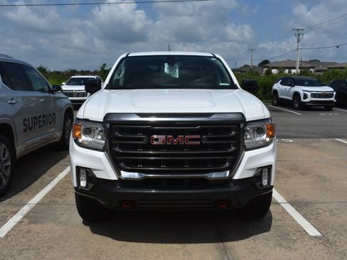 Used 2022 GMC Canyon AT4 w/ Trailering Package AWD/4WD image 2