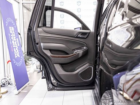Used 2017 GMC Yukon SLT RWD image 32