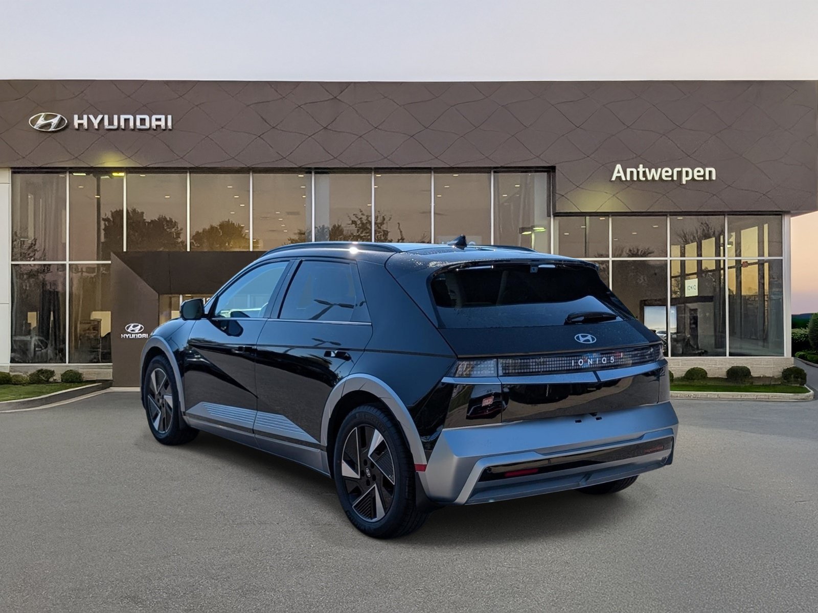 New 2027 Hyundai Ioniq 5 Limited RWD image 4