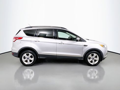 Used 2014 Ford Escape SE w/ Equipment Group 201A image 3