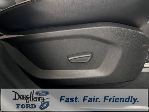 Used 2023 Ford Edge SEL image 38