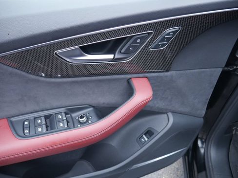 Certified 2023 Audi SQ7 Prestige w/ Prestige Package AWD/4WD image 6