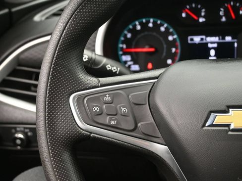 Used 2022 Chevrolet Malibu LT FWD image 13