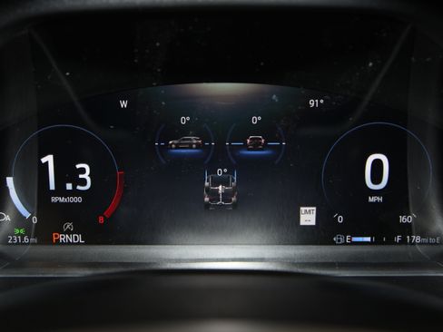 New 2026 Ford Explorer Active AWD/4WD image 8