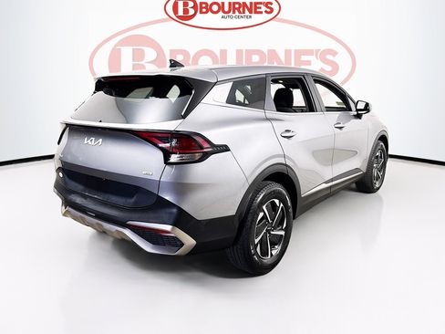 Used 2023 Kia Sportage LX AWD/4WD image 10