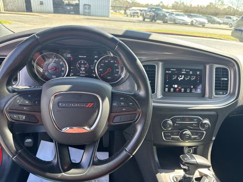Used 2022 Dodge Charger SXT image 16