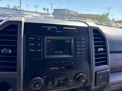 Used 2019 Ford F350 XL w/ Power Equipment Group RWD image 13