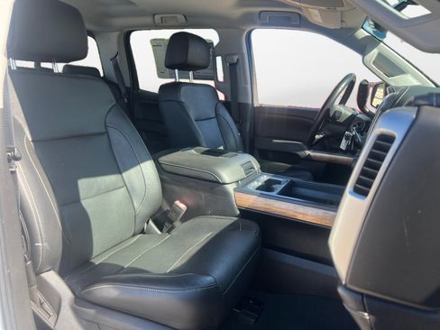 Used 2018 Chevrolet Silverado 1500 LTZ w/ Sport Package image 9