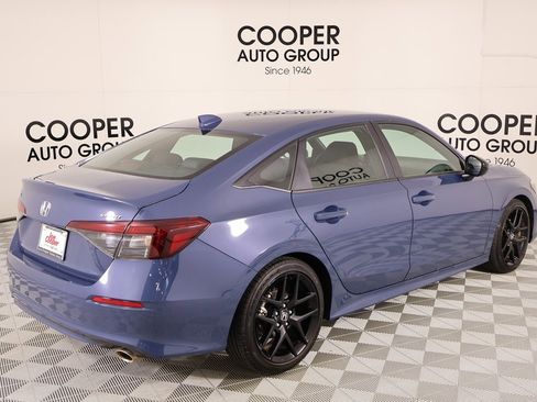 Used 2025 Honda Civic Sport image 19
