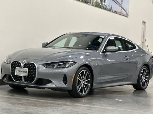 Used 2026 BMW 430i Coupe w/ Premium Package RWD image 8