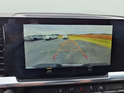 Used 2024 Chevrolet Silverado 2500 LT image 30