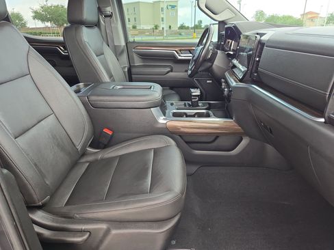 Used 2022 Chevrolet Silverado 1500 RST image 32