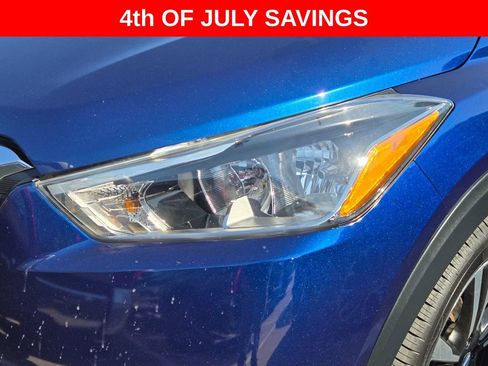 Used 2019 Nissan Kicks SV FWD image 17
