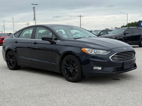 Used 2020 Ford Fusion SE w/ Equipment Group 151A FWD image 8