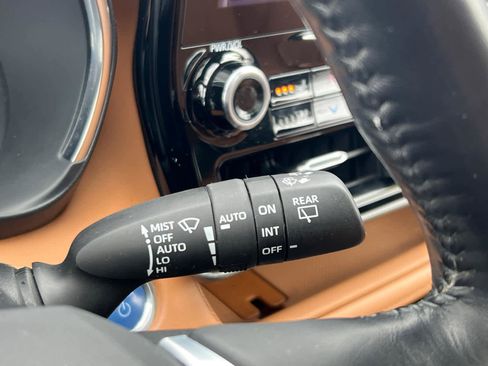 Used 2020 Toyota Highlander Platinum image 18