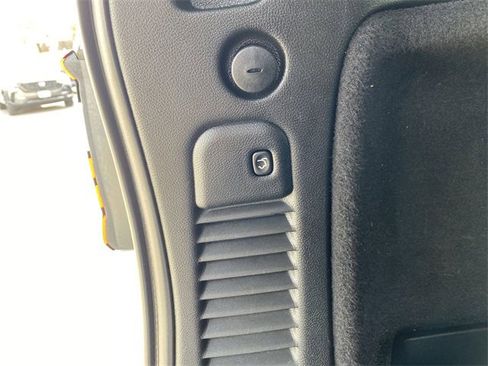 Used 2022 Dodge Durango GT image 31