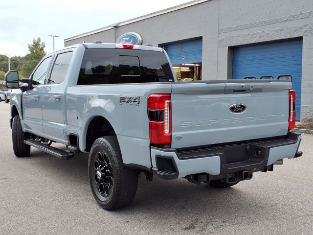 Used 2026 Ford F350 Lariat w/ Black Appearance Package AWD/4WD image 3