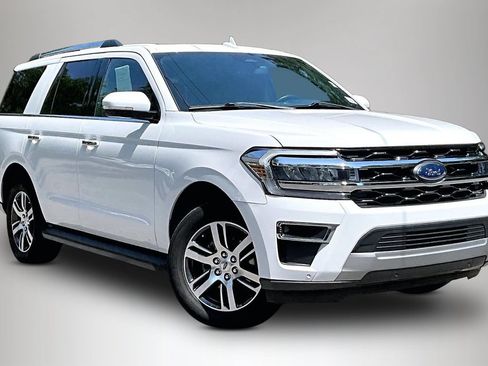 Used 2024 Ford Expedition Limited AWD/4WD image 2