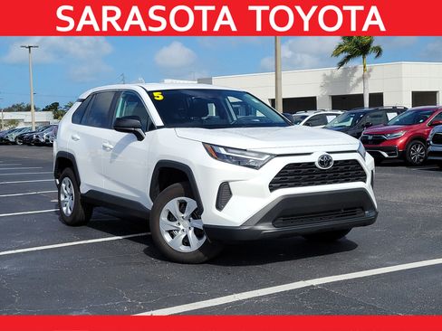Used 2025 Toyota RAV4 LE image 1