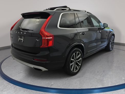 Used 2017 Volvo XC90 T6 Momentum w/ Vision Package AWD/4WD image 5