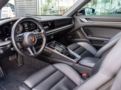 Used 2021 Porsche 911 Carrera image 5