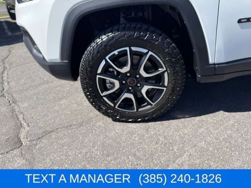 New 2026 Jeep Compass Trailhawk image 8