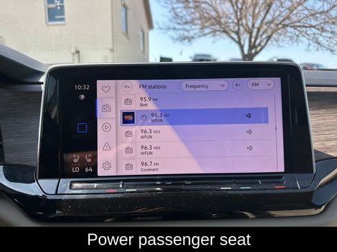 Used 2025 Volkswagen Atlas SEL image 17