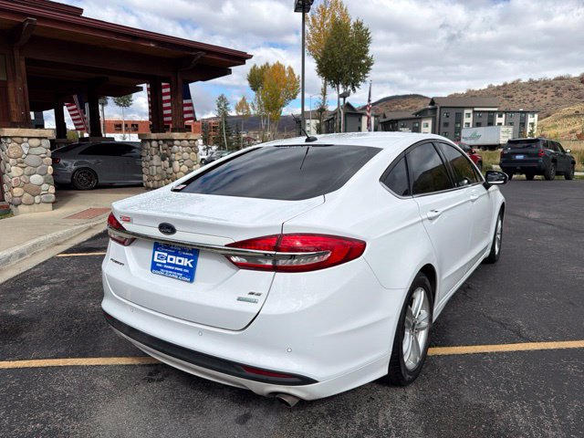Used 2018 Ford Fusion SE w/ Fusion SE Technology Package FWD image 9