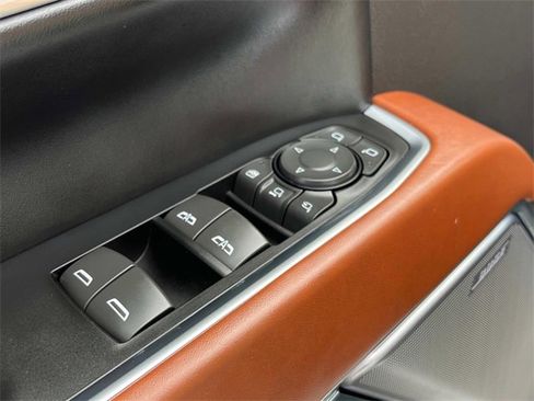 Used 2025 GMC Sierra 3500 Denali Ultimate image 20