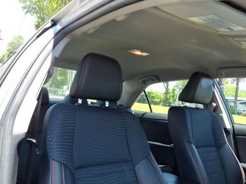 Used 2015 Toyota Camry SE FWD image 22