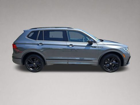 Certified 2024 Volkswagen Tiguan SE R-Line AWD/4WD image 2
