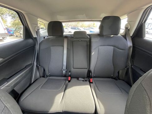 Used 2025 Kia Sportage LX FWD image 33
