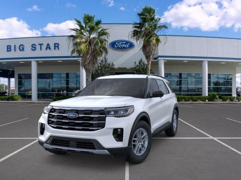 New 2026 Ford Explorer Active w/ Active Comfort Package RWD image 2