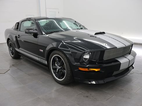 Used 2007 Ford Mustang GT RWD image 2