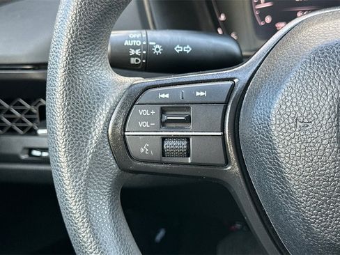 Certified 2023 Honda Accord EX image 25