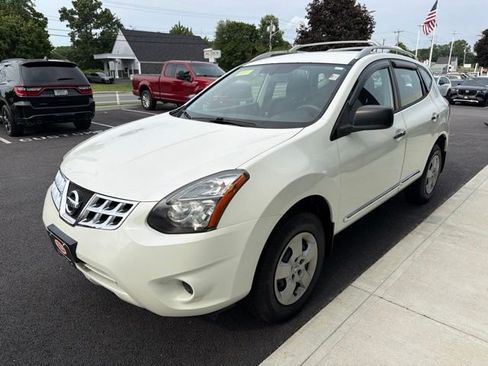 Used 2015 Nissan Rogue S w/ Convenience Package AWD/4WD image 6