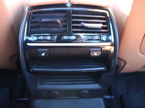 Used 2017 BMW 530i xDrive 530i xDrive AWD 4dr Sedan image 30