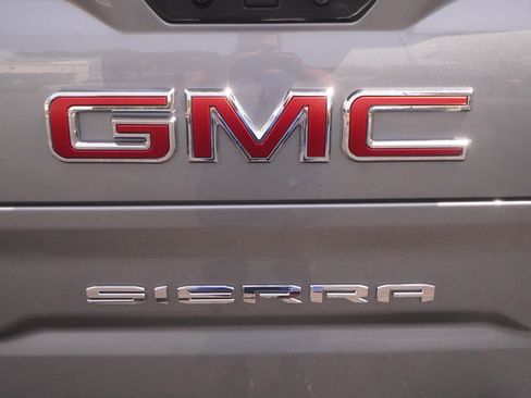 Used 2026 GMC Sierra 1500 AT4X AWD/4WD image 43