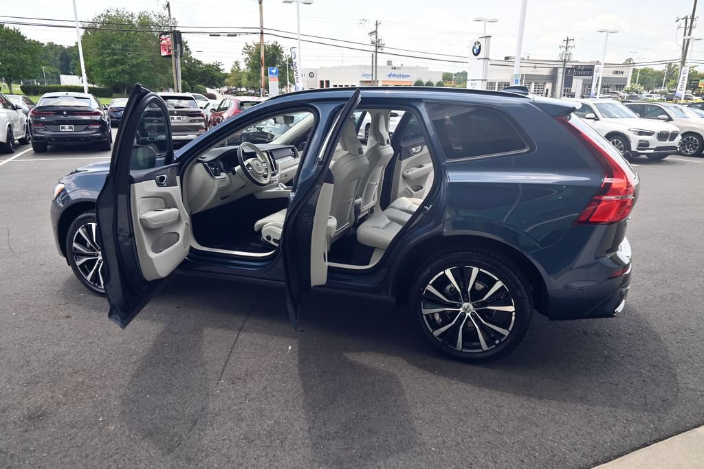 Used 2024 Volvo XC60 B5 Ultimate w/ Protection Package Premier AWD/4WD image 44