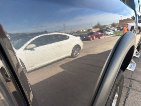 Used 2017 RAM 1500 Laramie w/ Convenience Group image 16