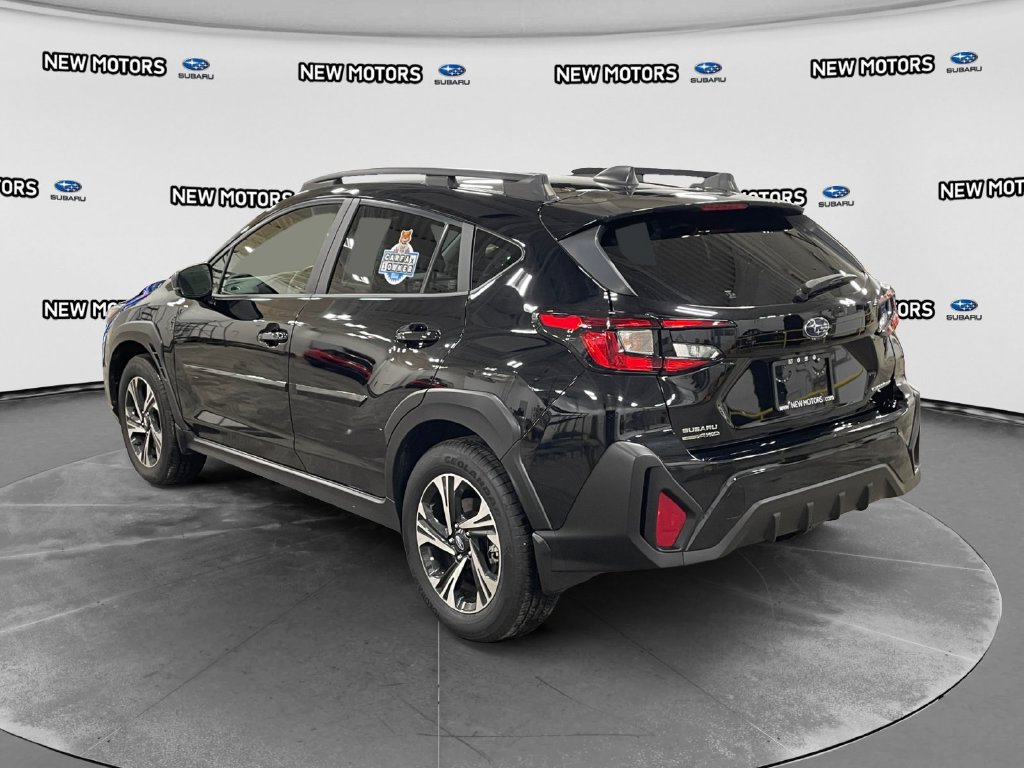 Used 2024 Subaru Crosstrek 2.0i Premium AWD/4WD image 3