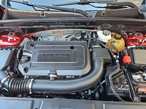 Used 2021 Buick Envision Essence w/ Technology Package I FWD image 13