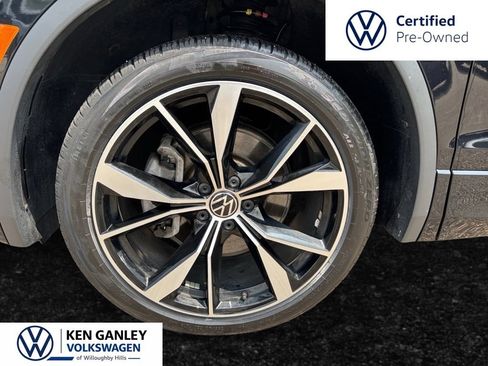 Used 2022 Volkswagen Tiguan SEL R-Line AWD/4WD image 9