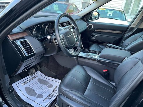 Used 2017 Land Rover Discovery HSE AWD/4WD image 24