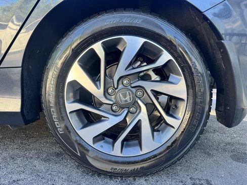 Used 2018 Honda Civic EX image 26