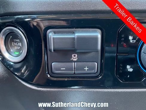 Used 2025 Chevrolet Silverado 1500 LT w/ Z71 Off-Road Package AWD/4WD image 40