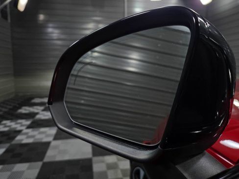 Used 2020 Volvo XC40 T4 R-Design w/ Protection Package Premier image 32